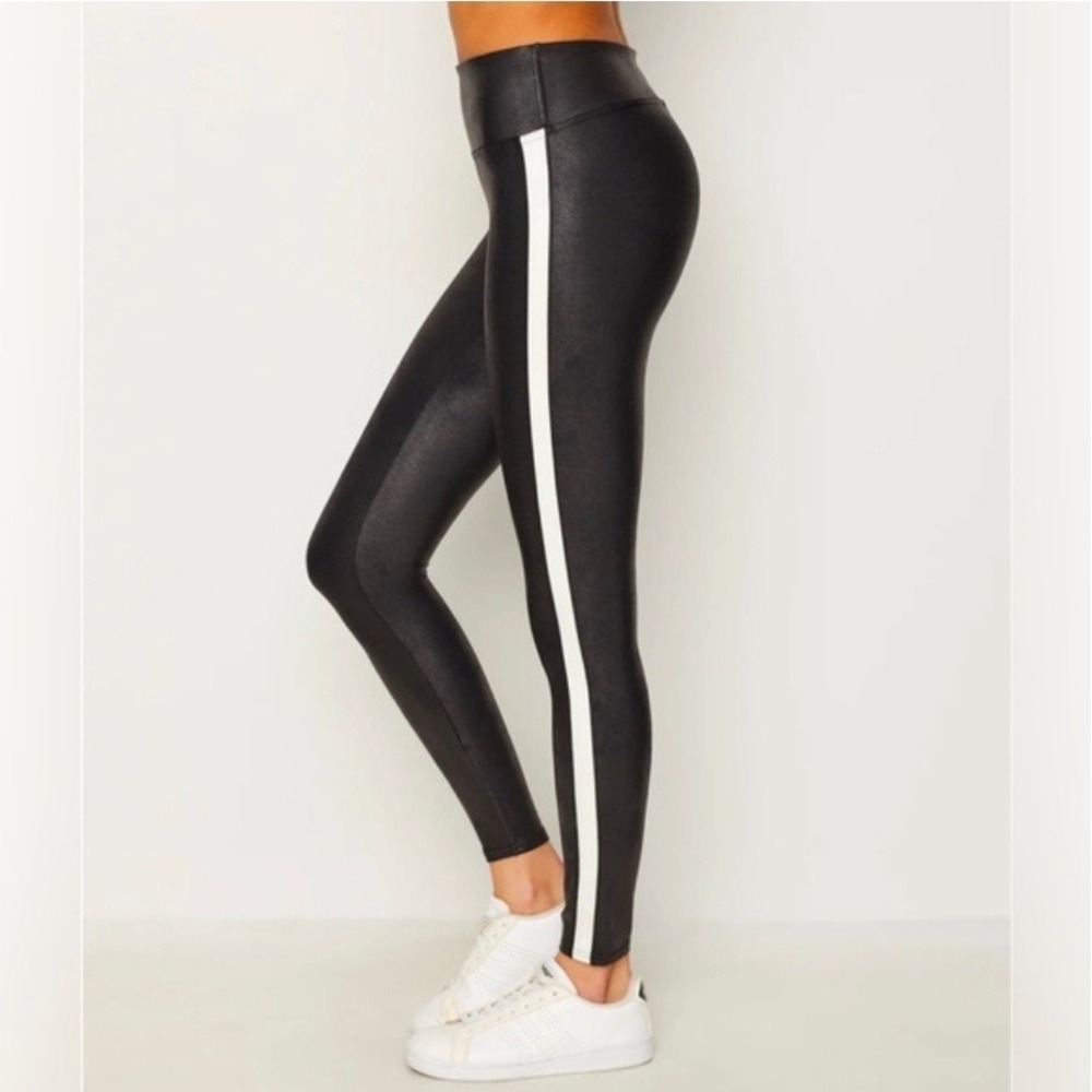 Spanx Faux Leather Side Stripe Leggings Black Cream High Rise Medium M/M